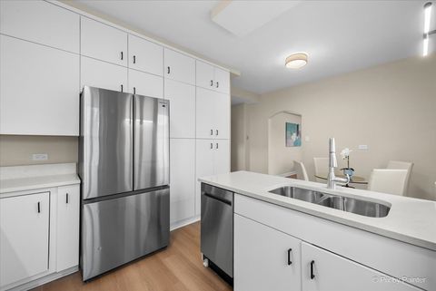 Tiny photo for 1321 E 56th Street #2, Chicago, IL 60637 (MLS # 12589452)