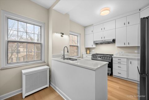 Tiny photo for 1321 E 56th Street #2, Chicago, IL 60637 (MLS # 12589452)