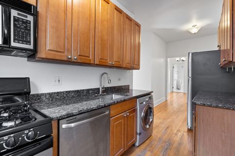 Tiny photo for 718 W SHERIDAN Road #3S, Chicago, IL 60613 (MLS # 12481604)