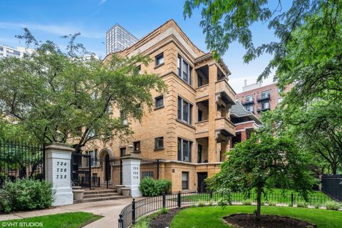 Photo of 718 W SHERIDAN Road #3S, Chicago, IL 60613 (MLS # 12481604)