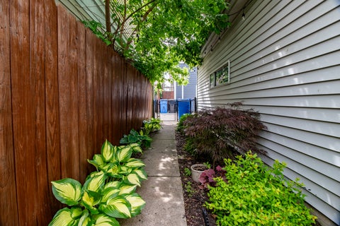 Tiny photo for 6470 N Newcastle Avenue, Chicago, IL 60631 (MLS # 12668389)