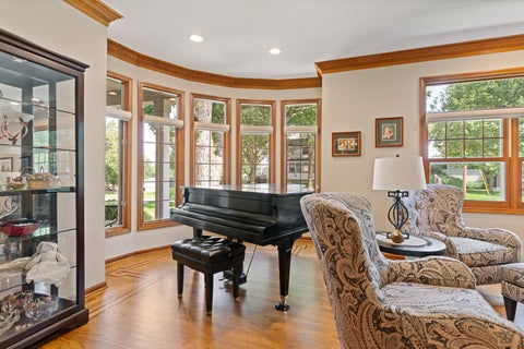 Tiny photo for 390 Grandview Avenue, Glen Ellyn, IL 60137 (MLS # 12772189)