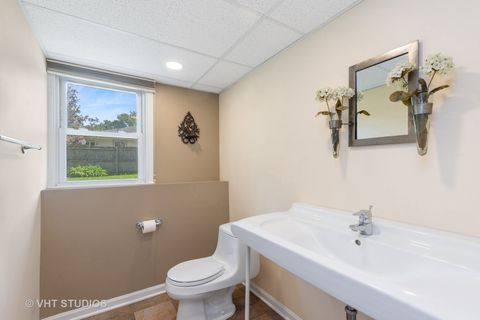 Tiny photo for 630 Smith Avenue, Lake Bluff, IL 60044 (MLS # 12401111)