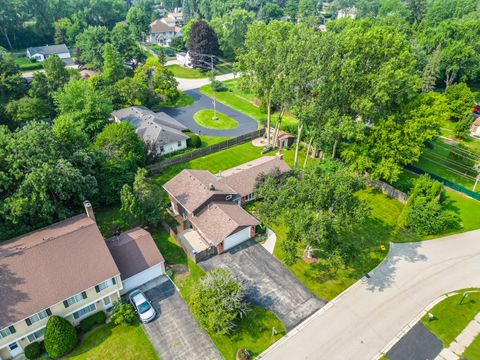 Tiny photo for 630 Smith Avenue, Lake Bluff, IL 60044 (MLS # 12401111)