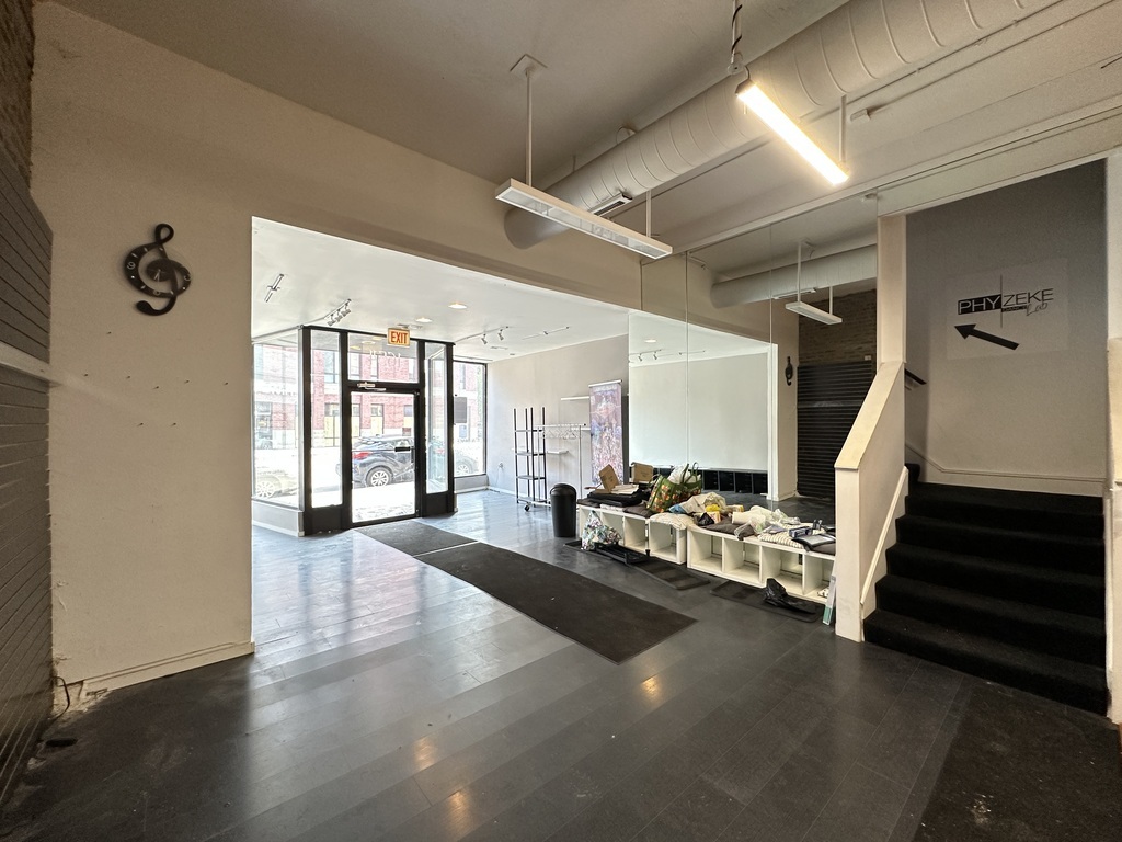 1654 W CHICAGO Avenue 1