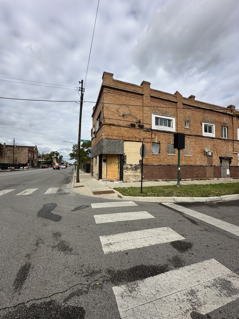 1659 S Pulaski Road