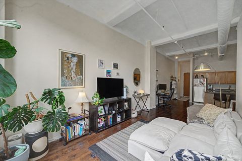 Tiny photo for 633 S Plymouth Court #1105, Chicago, IL 60605 (MLS # 12624233)