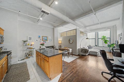 Tiny photo for 633 S Plymouth Court #1105, Chicago, IL 60605 (MLS # 12624233)