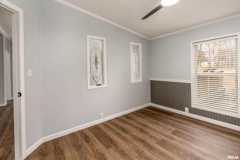 Tiny photo for 14574 EASTLAND Road, Marion, IL 62959 (MLS # EB460449)