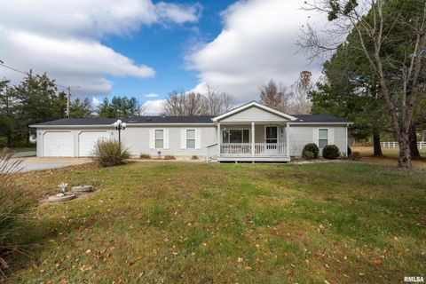 Photo of 14574 EASTLAND Road, Marion, IL 62959 (MLS # EB460449)