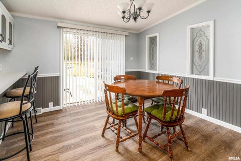 Tiny photo for 14574 EASTLAND Road, Marion, IL 62959 (MLS # EB460449)