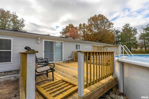 Tiny photo for 14574 EASTLAND Road, Marion, IL 62959 (MLS # EB460449)