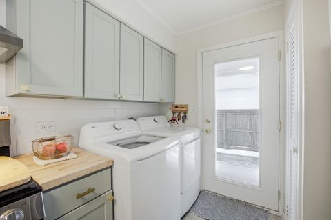 Tiny photo for 353 E Norman Lane, Wheeling, IL 60090 (MLS # 12567520)