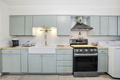 Tiny photo for 353 E Norman Lane, Wheeling, IL 60090 (MLS # 12567520)