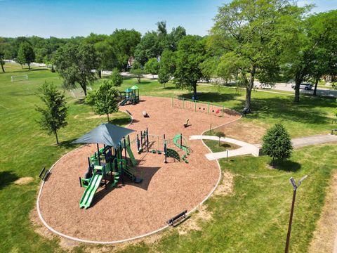 Tiny photo for 602 Glenwood Lane, Lombard, IL 60148 (MLS # 12476408)