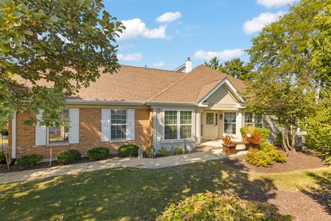 Photo of 602 Glenwood Lane, Lombard, IL 60148 (MLS # 12476408)
