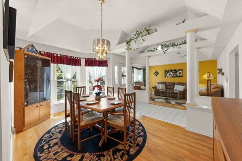 Tiny photo for 602 Glenwood Lane, Lombard, IL 60148 (MLS # 12476408)