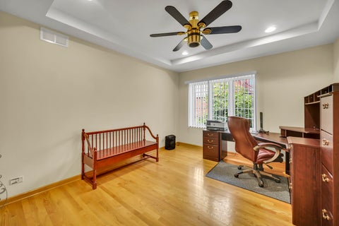 Tiny photo for 1704 MARGUERITE Street, Park Ridge, IL 60068 (MLS # 12751312)