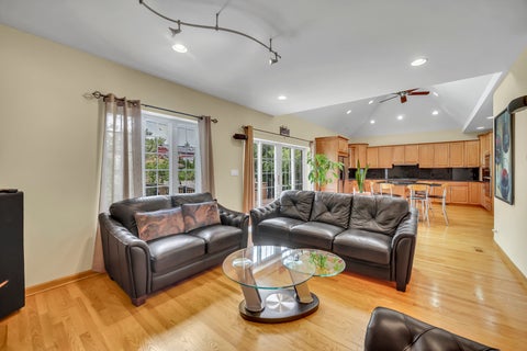 Tiny photo for 1704 MARGUERITE Street, Park Ridge, IL 60068 (MLS # 12751312)