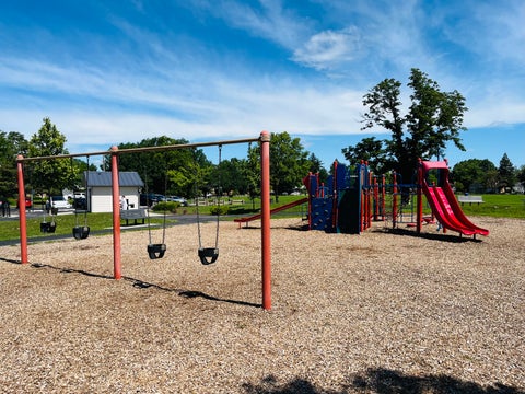 Tiny photo for 1704 MARGUERITE Street, Park Ridge, IL 60068 (MLS # 12751312)