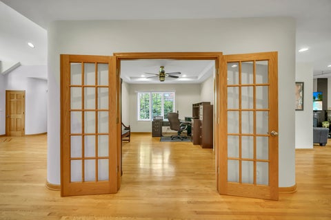 Tiny photo for 1704 MARGUERITE Street, Park Ridge, IL 60068 (MLS # 12751312)