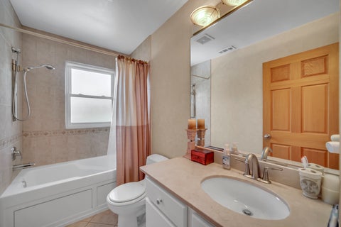 Tiny photo for 1704 MARGUERITE Street, Park Ridge, IL 60068 (MLS # 12751312)
