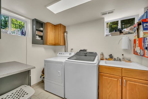Tiny photo for 1704 MARGUERITE Street, Park Ridge, IL 60068 (MLS # 12751312)
