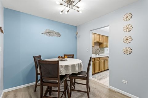 Tiny photo for 6814 Joliet Road #9, Indian Head Park, IL 60525 (MLS # 12459054)