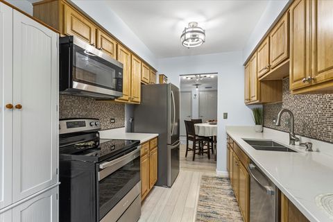 Tiny photo for 6814 Joliet Road #9, Indian Head Park, IL 60525 (MLS # 12459054)