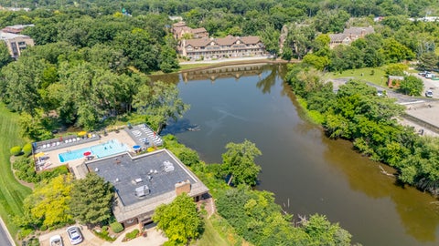 Tiny photo for 1401 Burr Oak Road #201C, Hinsdale, IL 60521 (MLS # 12779048)