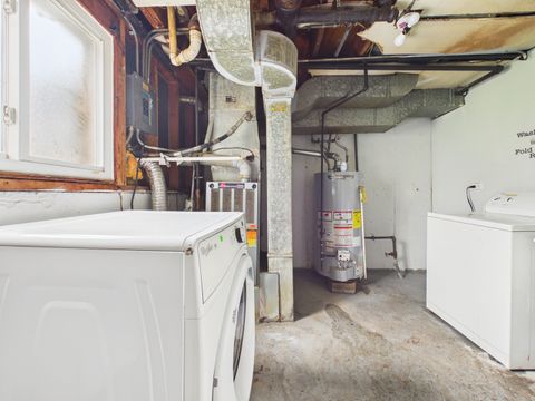 Tiny photo for 945 W 115th Place, Chicago, IL 60643 (MLS # 12622443)