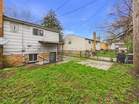 Tiny photo for 945 W 115th Place, Chicago, IL 60643 (MLS # 12622443)