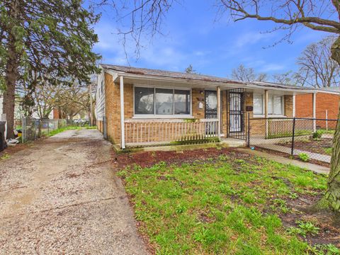 Tiny photo for 945 W 115th Place, Chicago, IL 60643 (MLS # 12622443)