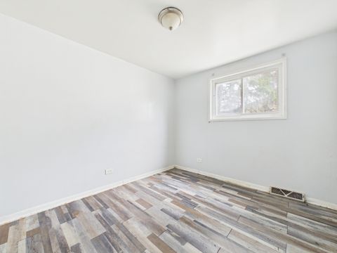 Tiny photo for 945 W 115th Place, Chicago, IL 60643 (MLS # 12622443)