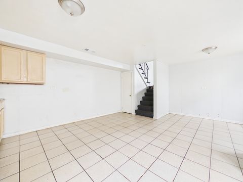 Tiny photo for 945 W 115th Place, Chicago, IL 60643 (MLS # 12622443)