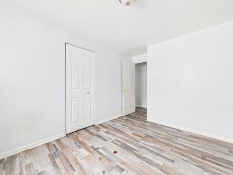 Tiny photo for 945 W 115th Place, Chicago, IL 60643 (MLS # 12622443)