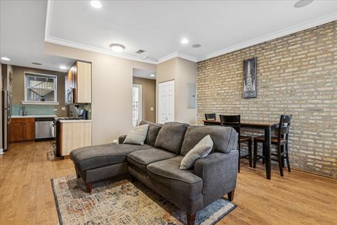 Tiny photo for 6146 N Ravenswood Avenue #2, Chicago, IL 60660 (MLS # 12557873)