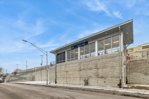 Tiny photo for 6146 N Ravenswood Avenue #2, Chicago, IL 60660 (MLS # 12557873)