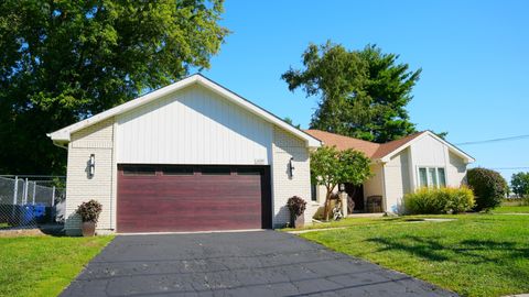 Tiny photo for 4200 Washington Avenue, Matteson, IL 60443 (MLS # 12469883)