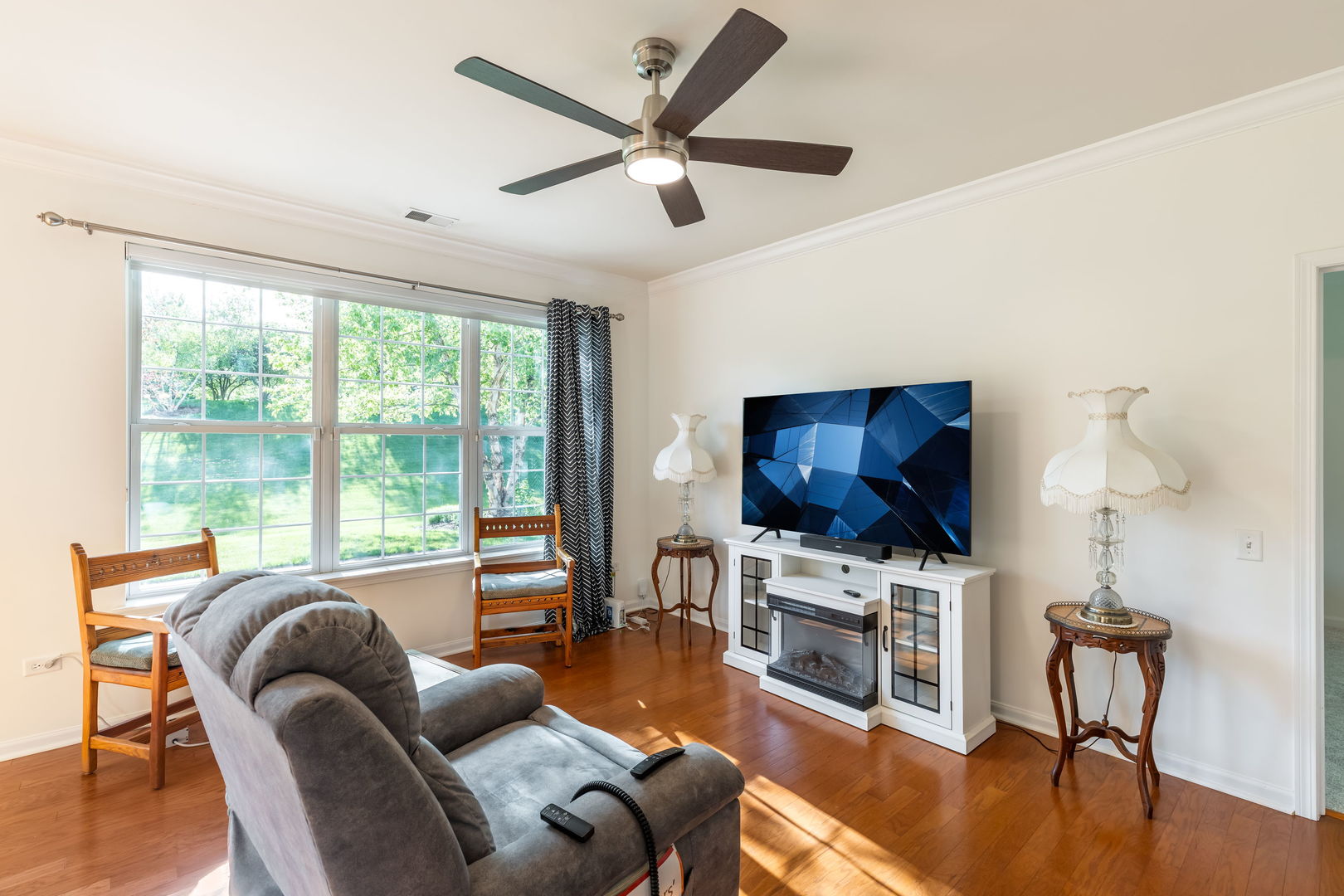 860 Cascade Falls Drive