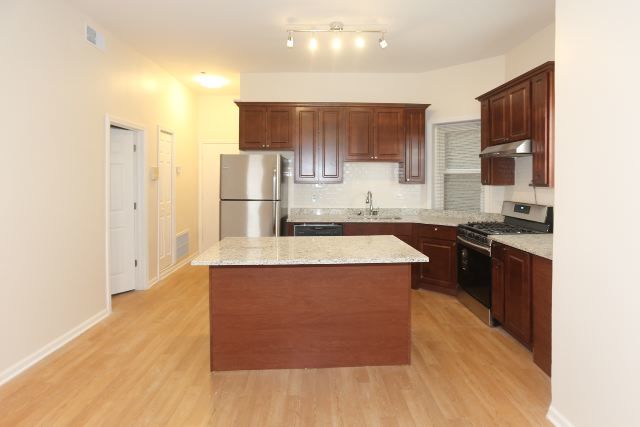 1473 W Erie Street 3R