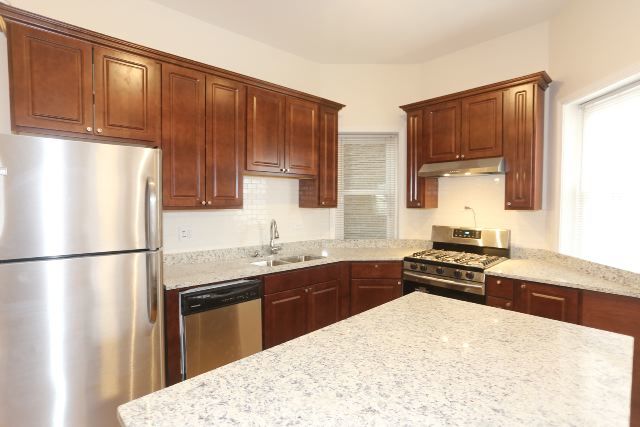 1473 W Erie Street 3R