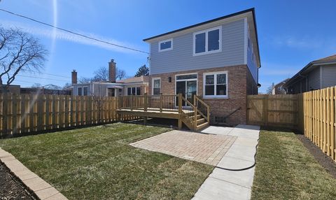 Tiny photo for 7509 N Oleander Avenue, Chicago, IL 60631 (MLS # 12604724)