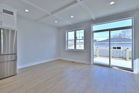 Tiny photo for 7509 N Oleander Avenue, Chicago, IL 60631 (MLS # 12604724)