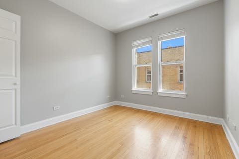 Tiny photo for 6819 N Lakewood Avenue #3E, Chicago, IL 60626 (MLS # 12681708)