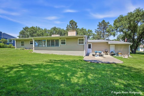 Tiny photo for 2923 Shorewood Drive, McHenry, IL 60050 (MLS # 12770371)