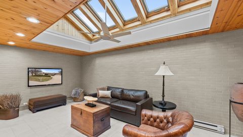 Tiny photo for 66 Watergate Road, South Barrington, IL 60010 (MLS # 12591857)