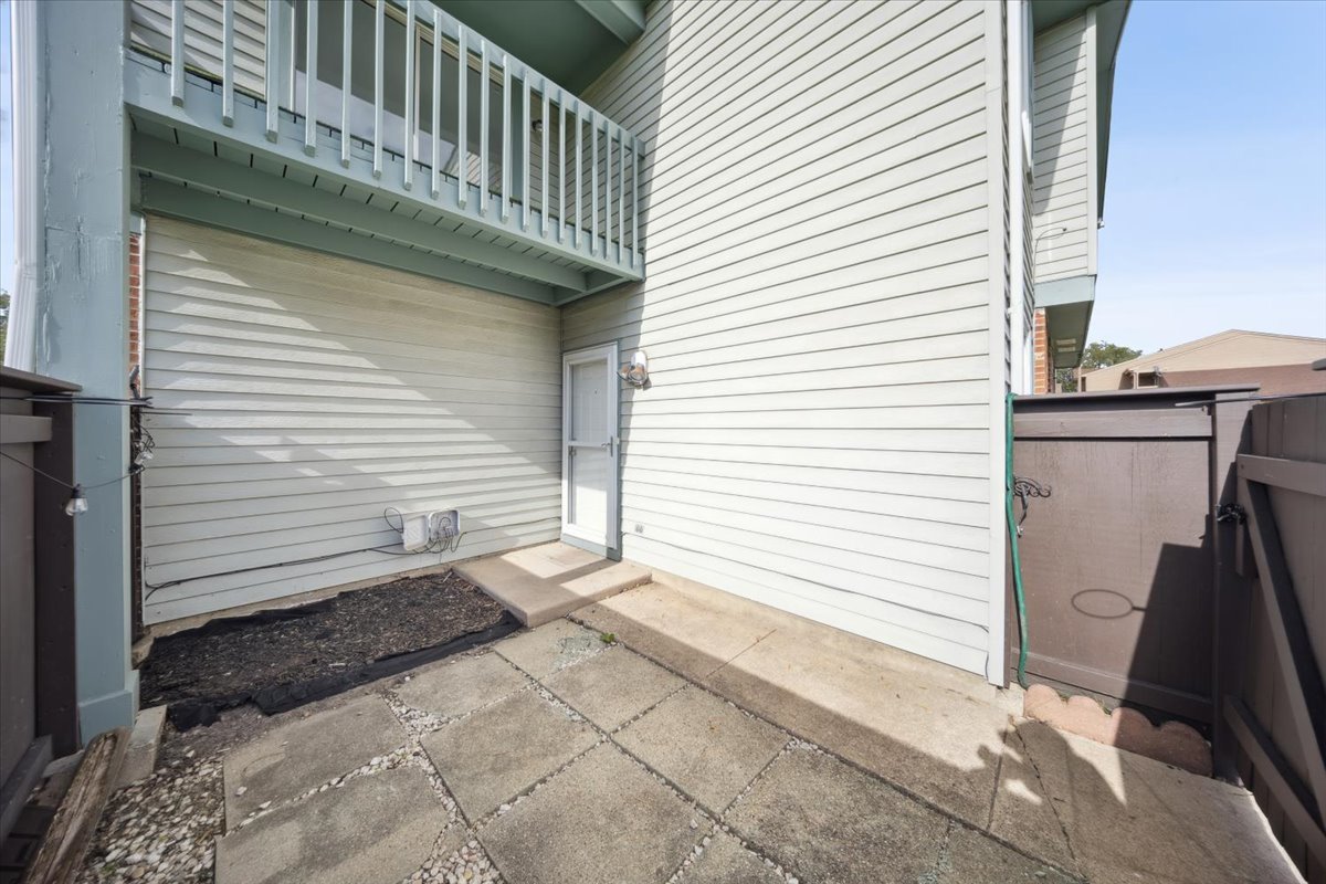 18 Fernwood Drive 18D