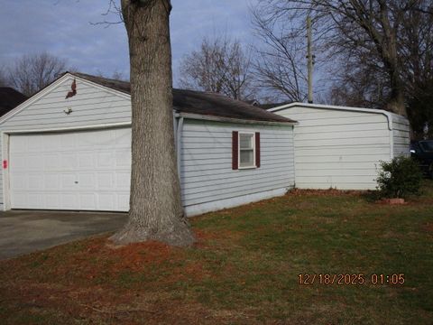 Tiny photo for 1102 Highland Street, Benton, IL 62812 (MLS # 12550594)