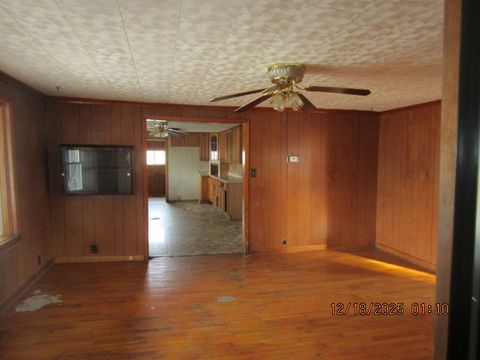 Tiny photo for 1102 Highland Street, Benton, IL 62812 (MLS # 12550594)